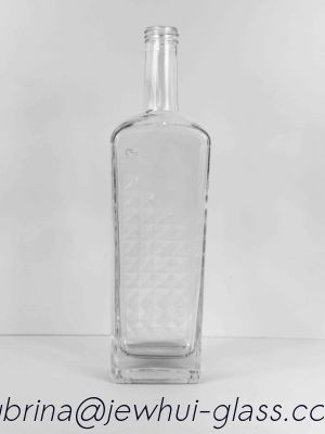 주문 750 ml Clear Glass Long Neck Rectangular Michigan Liquor Bottle 21.5 mm Bar Top Neck Finish online manufacture