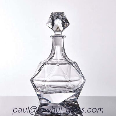 품질  21.5mm Liquor Decanter Bottle Barware Diamond Cut Crystal Whiskey Decanter 공장