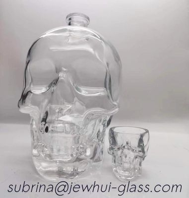 좋은 가격 1000년 ml/1500ml/1750ml 두개골 머리 위스키 병 / 위스키 유리용기 온라인으로